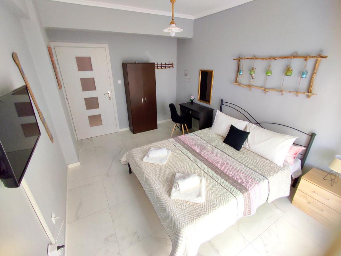Driftwood Center Apartment Кавала Екстер'єр фото